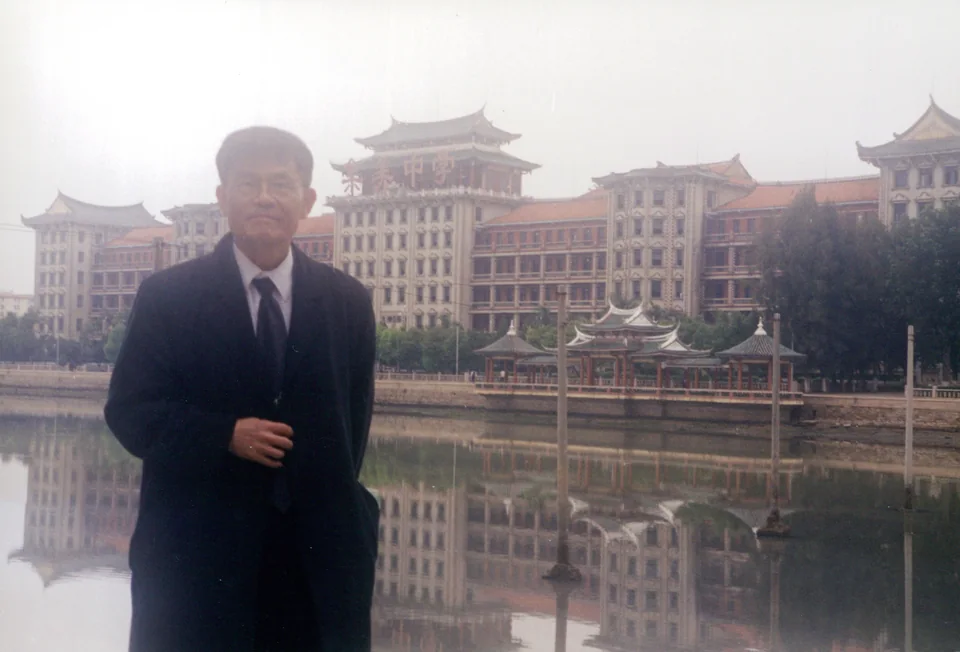 Beside the water at Jimei, Xiamen, from the same 2003 photographs.